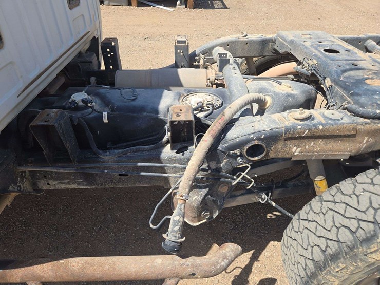 2014-ram-2500-slt-image-6