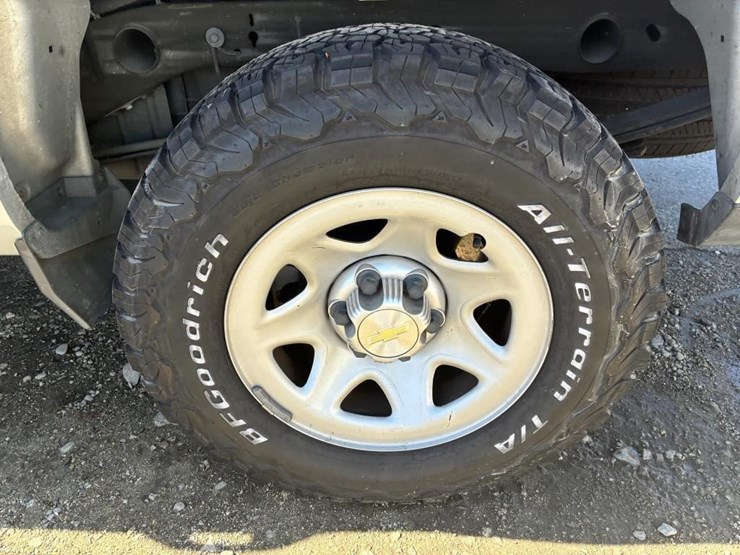 2018-chevrolet-silverado-1500-image-13
