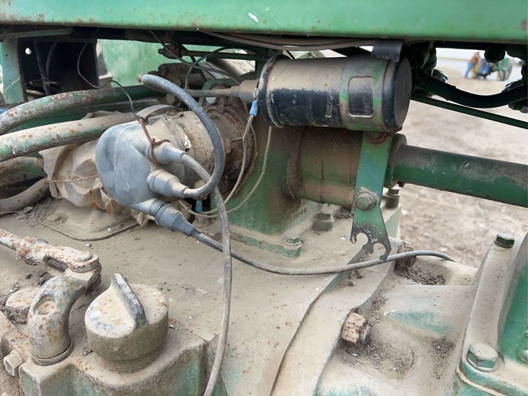 john-deere-70-image-28
