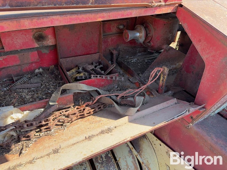new-holland-271-image-14
