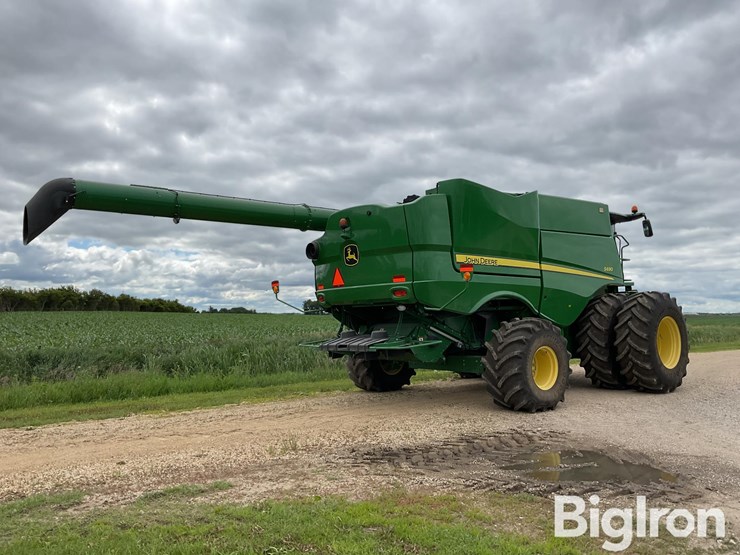2017-john-deere-s690-image-5