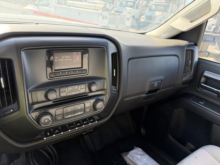 2015-gmc-sierra-3500hd-image-19
