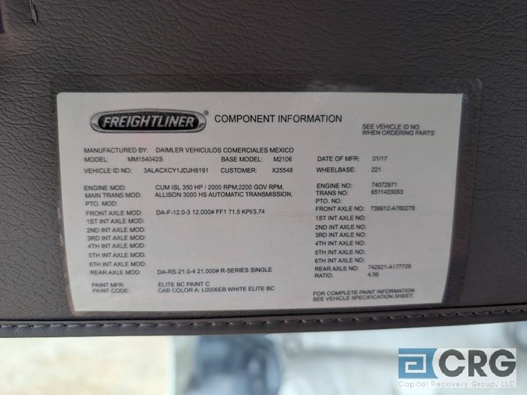 2018-freightliner-m2-stakebed-truck-image-2