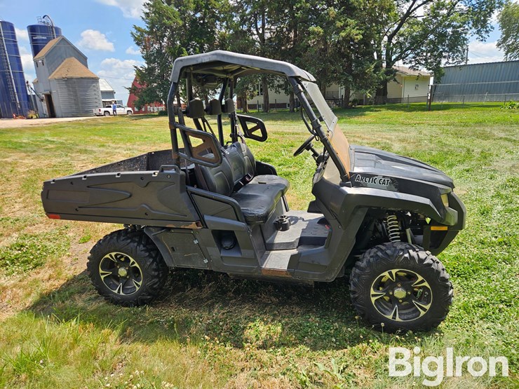 2016-arctic-cat-700-image-4