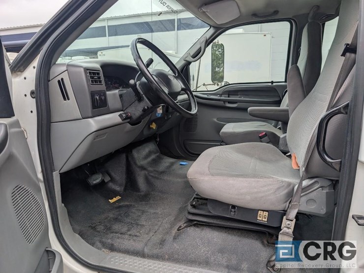 2010-ford-f650-image-25