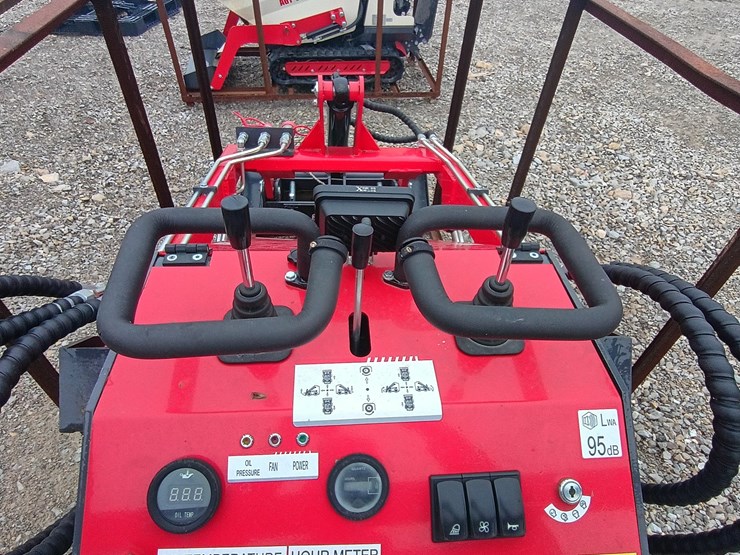 #24709-•-2025-agt-ysrt14-mini-skidsteer-image-7
