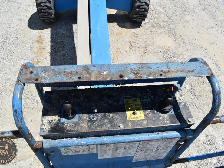 2007-genie-s40-image-35