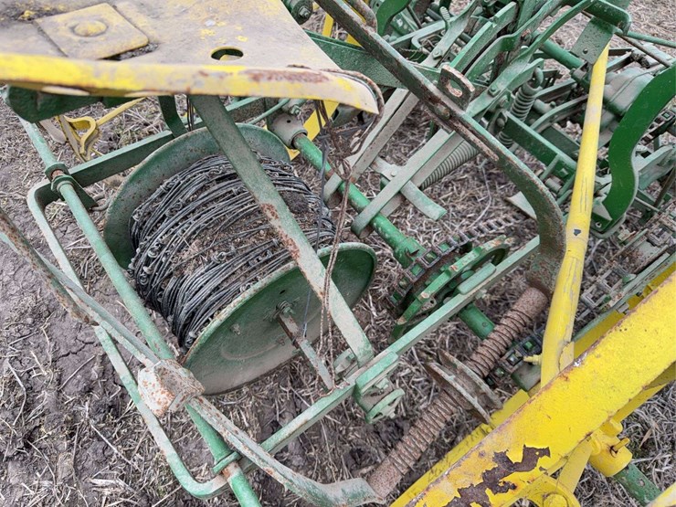 john-deere-two-row-planter-image-21
