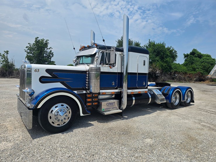 2000-peterbilt-379-image-7