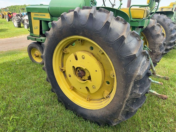 john-deere-620-image-17