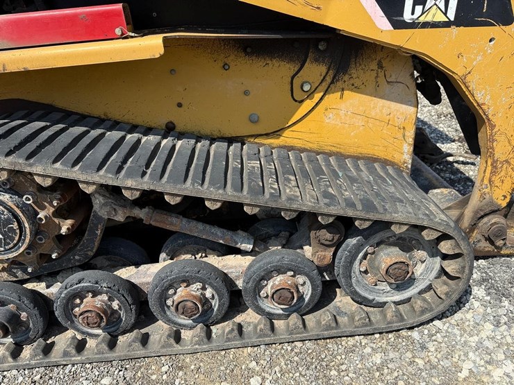 2007-caterpillar-257b2-image-12