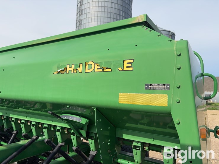 john-deere-1590-image-13