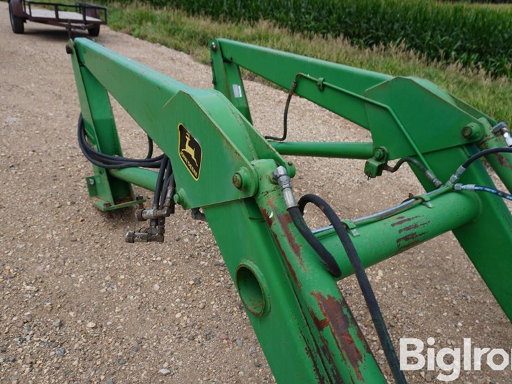john-deere-158-image-17