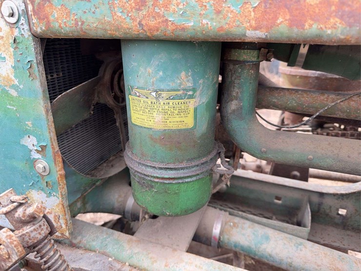 john-deere-b-image-17