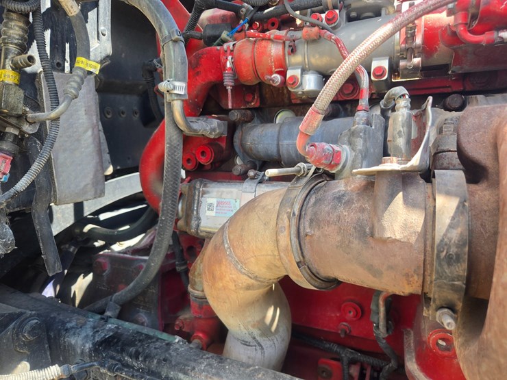 2016-peterbilt-389-image-40