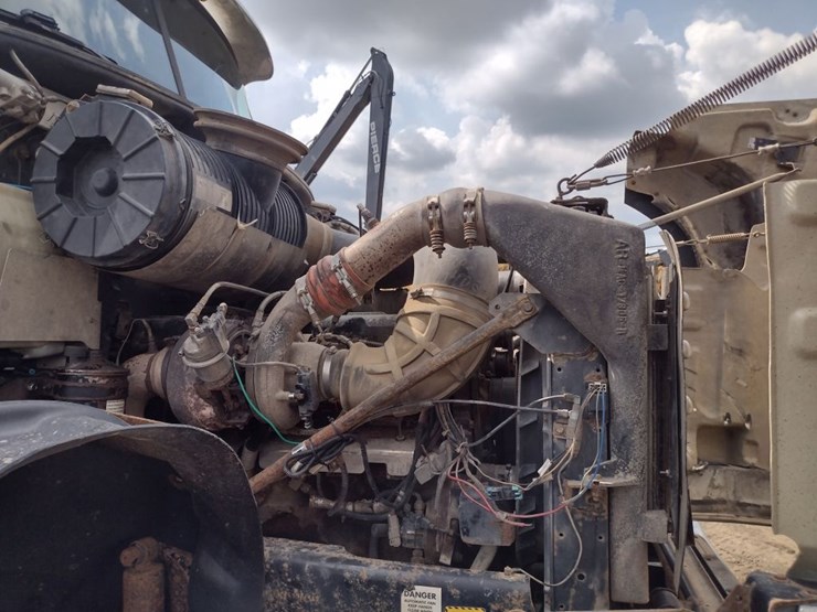 ox-bodies-16-ft-image-33