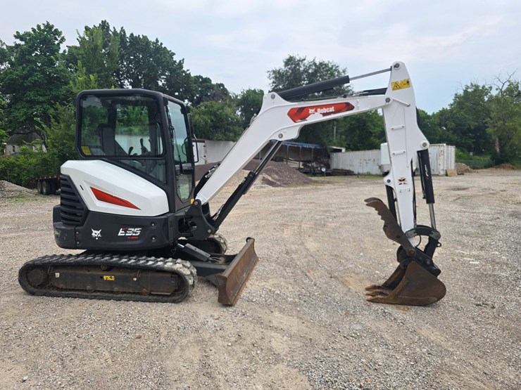 2022-bobcat-e35-image-22
