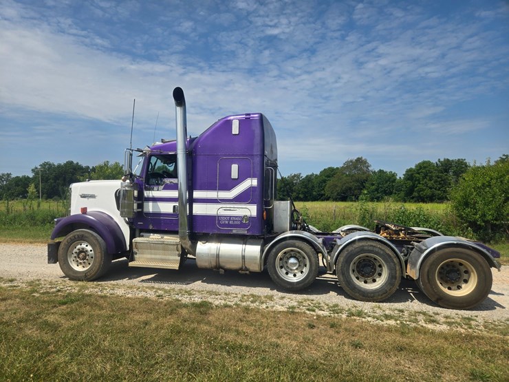 2006-kenworth-w900-image-8