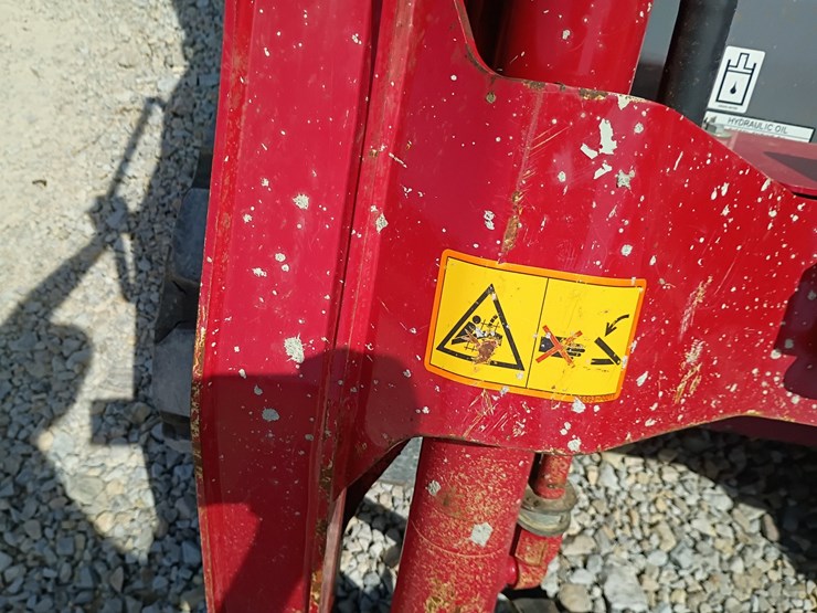 2023-takeuchi-tl10v2-image-70