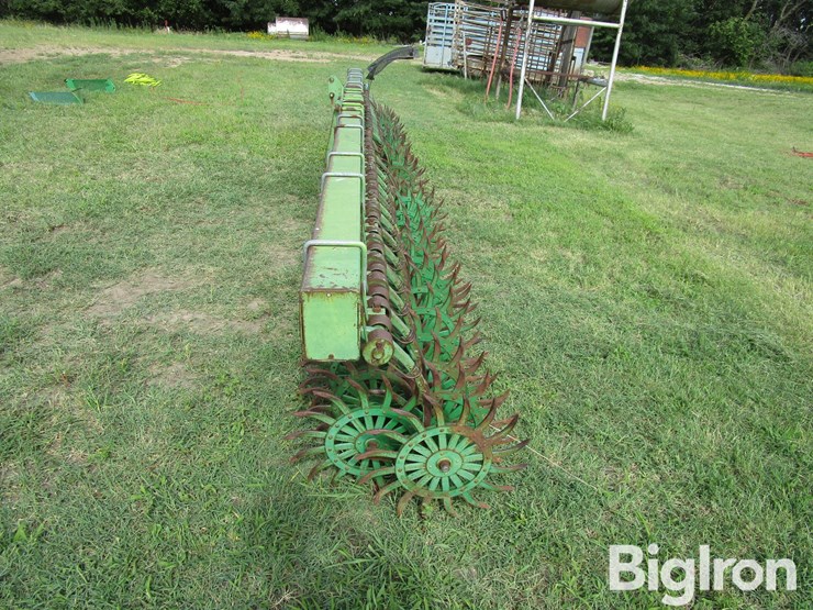 john-deere-400-image-8