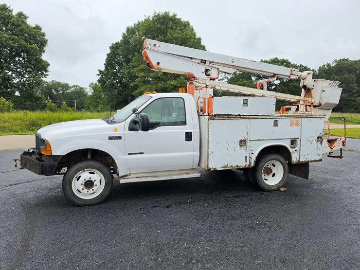 2000-ford-f550-image-4