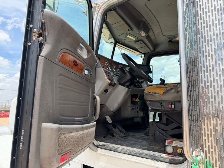 2007-peterbilt-357-image-18
