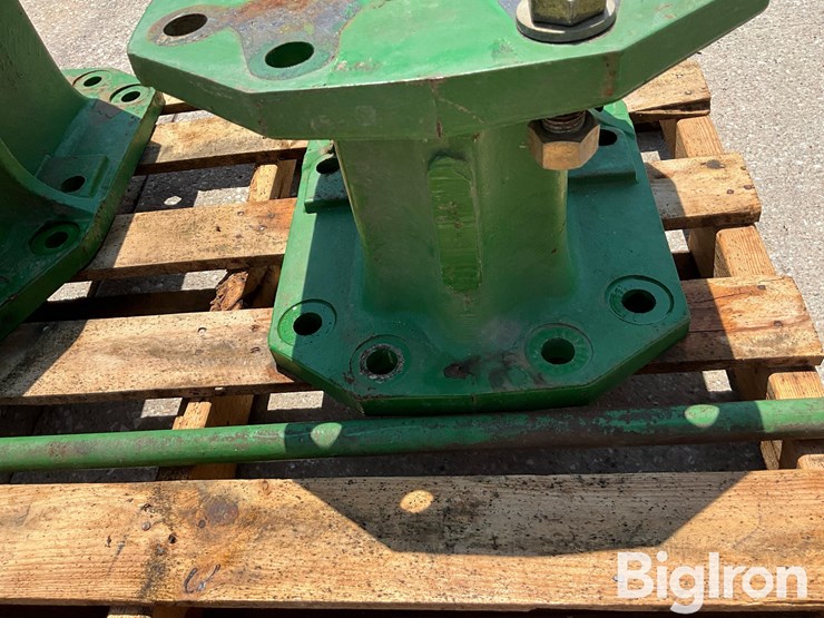 john-deere-12-image-10