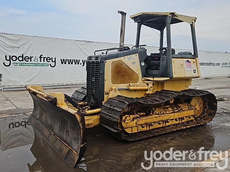2006-deere-650j-image-1
