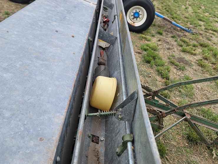 john-deere-14-image-18