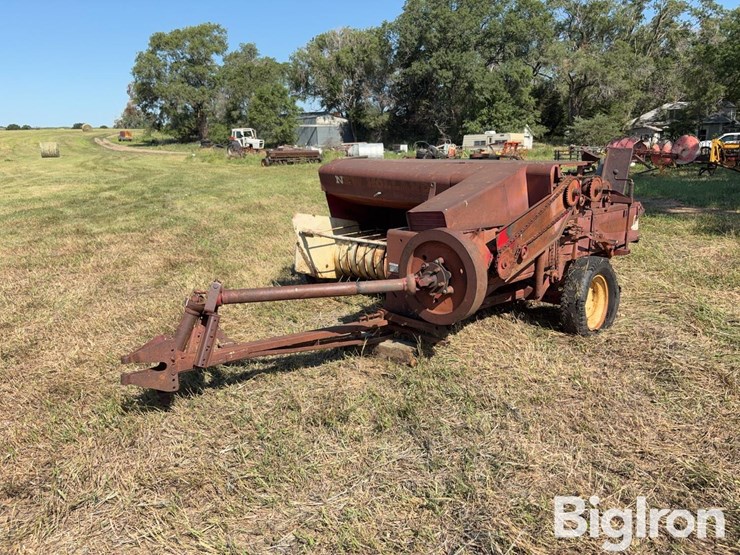 new-holland-271-image-1