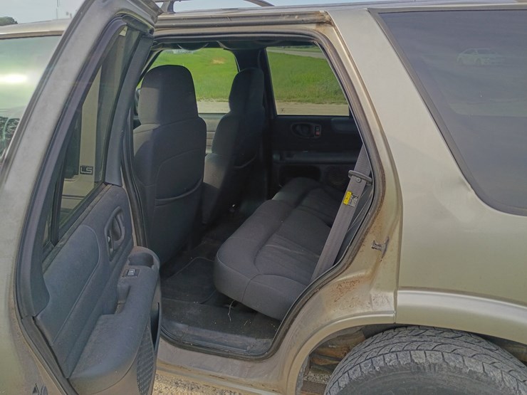 2003-chevrolet-blazer-image-61