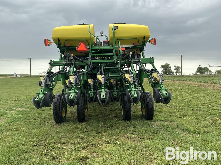 2009-john-deere-1790-image-6