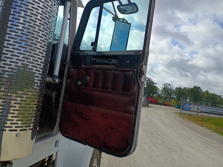 #24861-•-1988-freightliner-flc-dump-truck-image-63