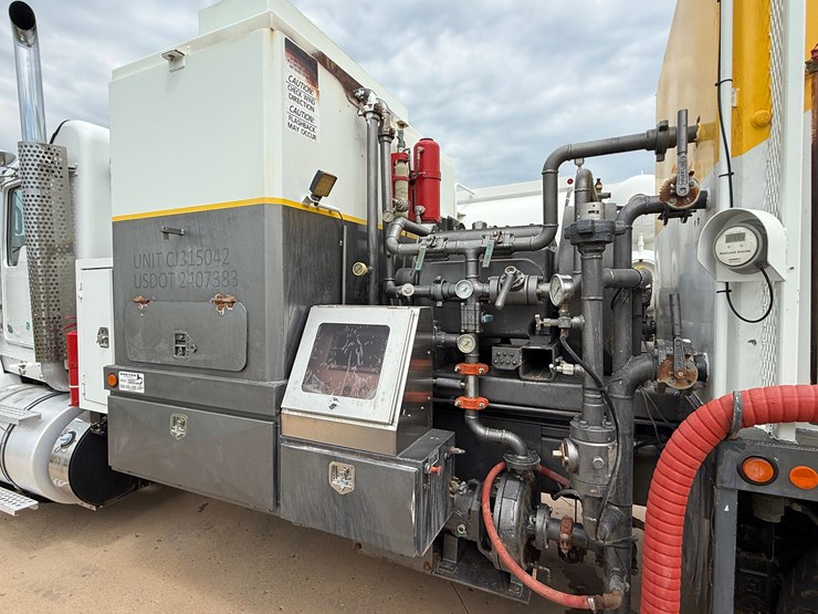 2012-kenworth-t800-image-8