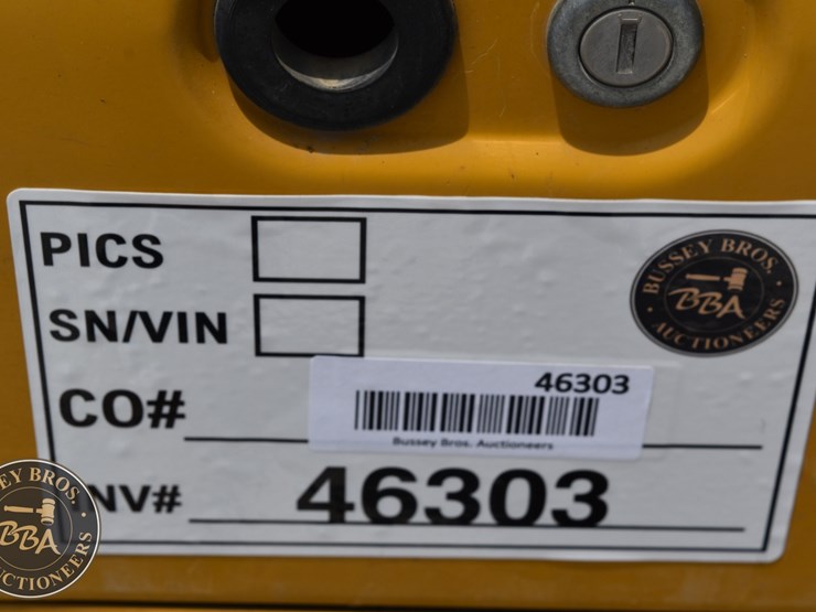 2023-caterpillar-303cr-image-51