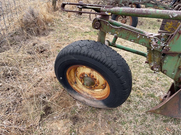 john-deere-pull-type-four-bottom-plow-image-14