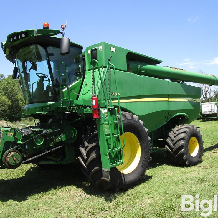 2013 JOHN DEERE S670