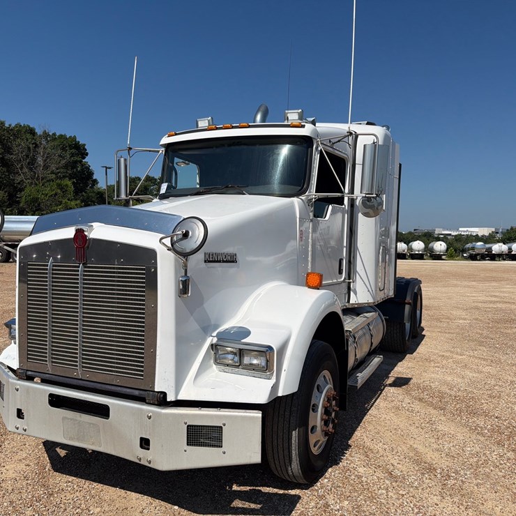2010 KENWORTH T800