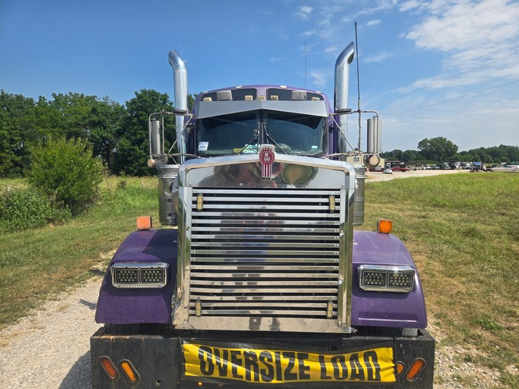 2006-kenworth-w900-image-26