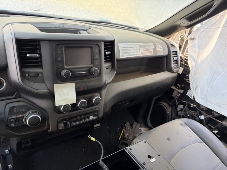 2023-dodge-ram-2500-image-21