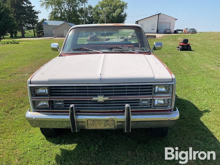 1983-chevrolet-k2500-image-2