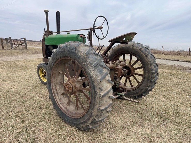 john-deere-model-a-image-3