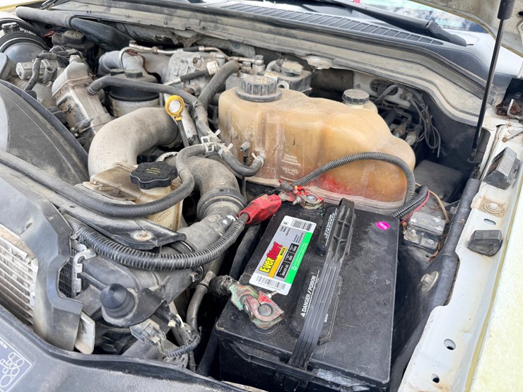 2010-ford-f550-image-36