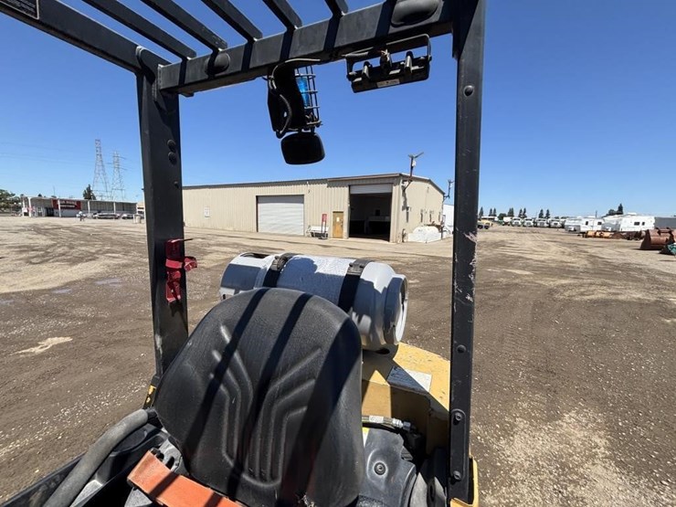 2020-caterpillar-2c6000-image-30