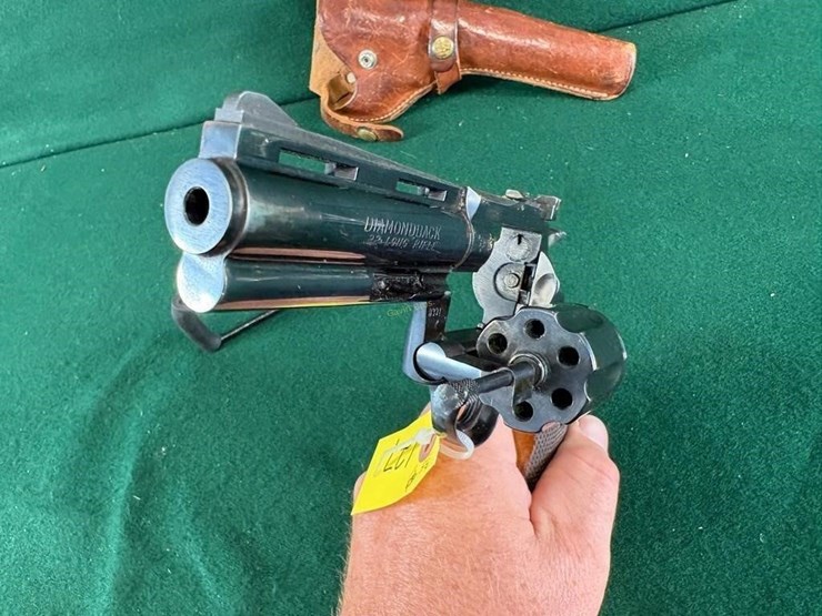 colt-diamondback-22lr-revolver-image-13