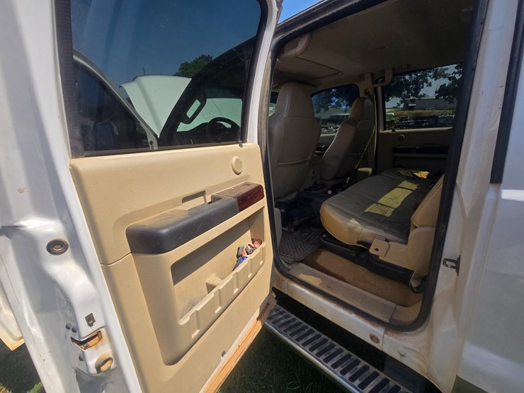 2010-ford-f350-image-36
