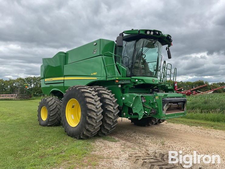 2022-john-deere-s780-image-3