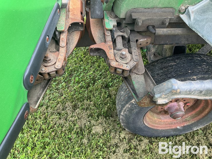 2012-john-deere-608c-image-13