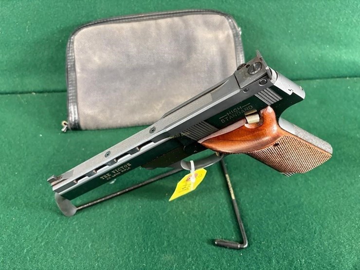 high-standard-"the-victor"-22lr-pistol-image-9