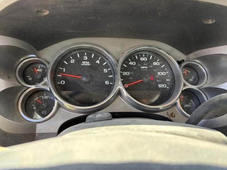 2012-gmc-sierra-2500-image-17